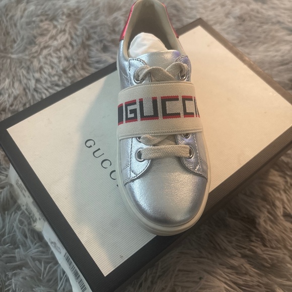 Gucci sneakers